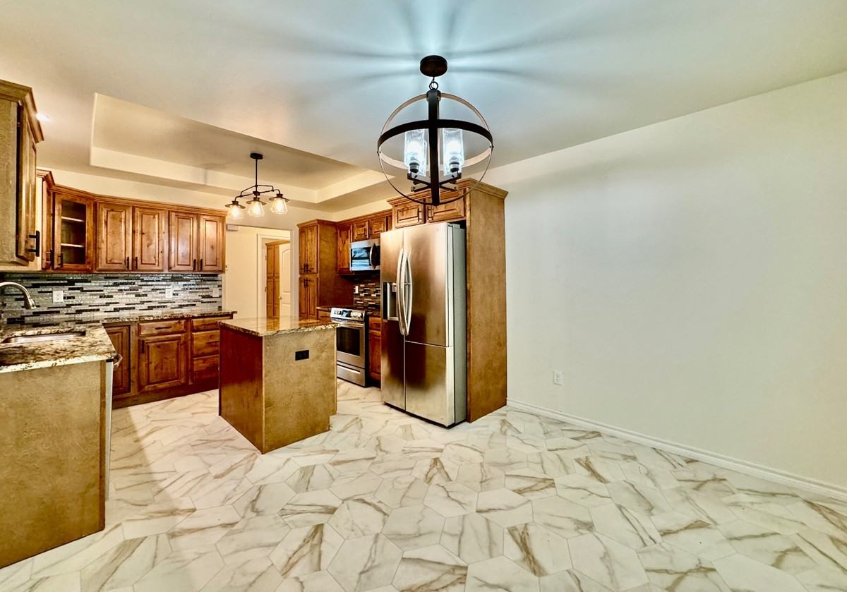 308 N Lockeport Dr #1 - Photo 7 of 22