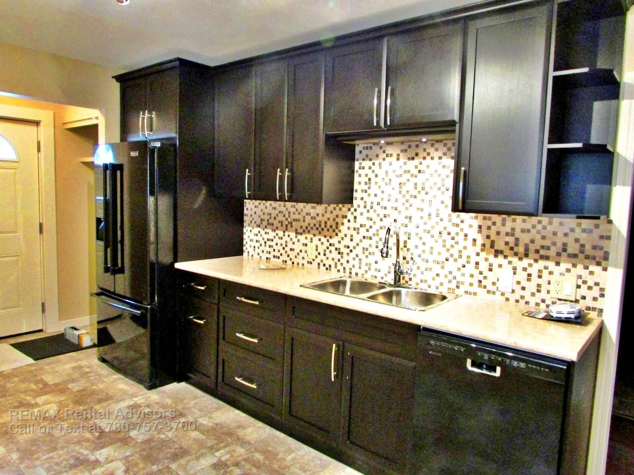 12318 88 St Nw - Photo 2 of 14