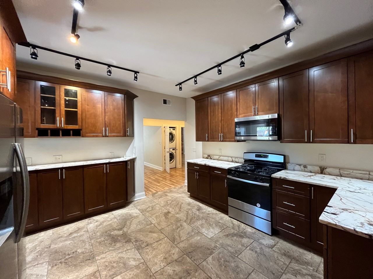 6811 Thomas Blvd #2 - Photo 2 of 33