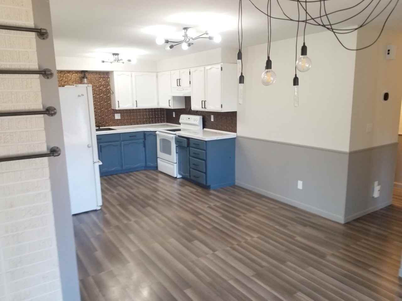 510 S Phillippi St #1 - Photo 4 of 27