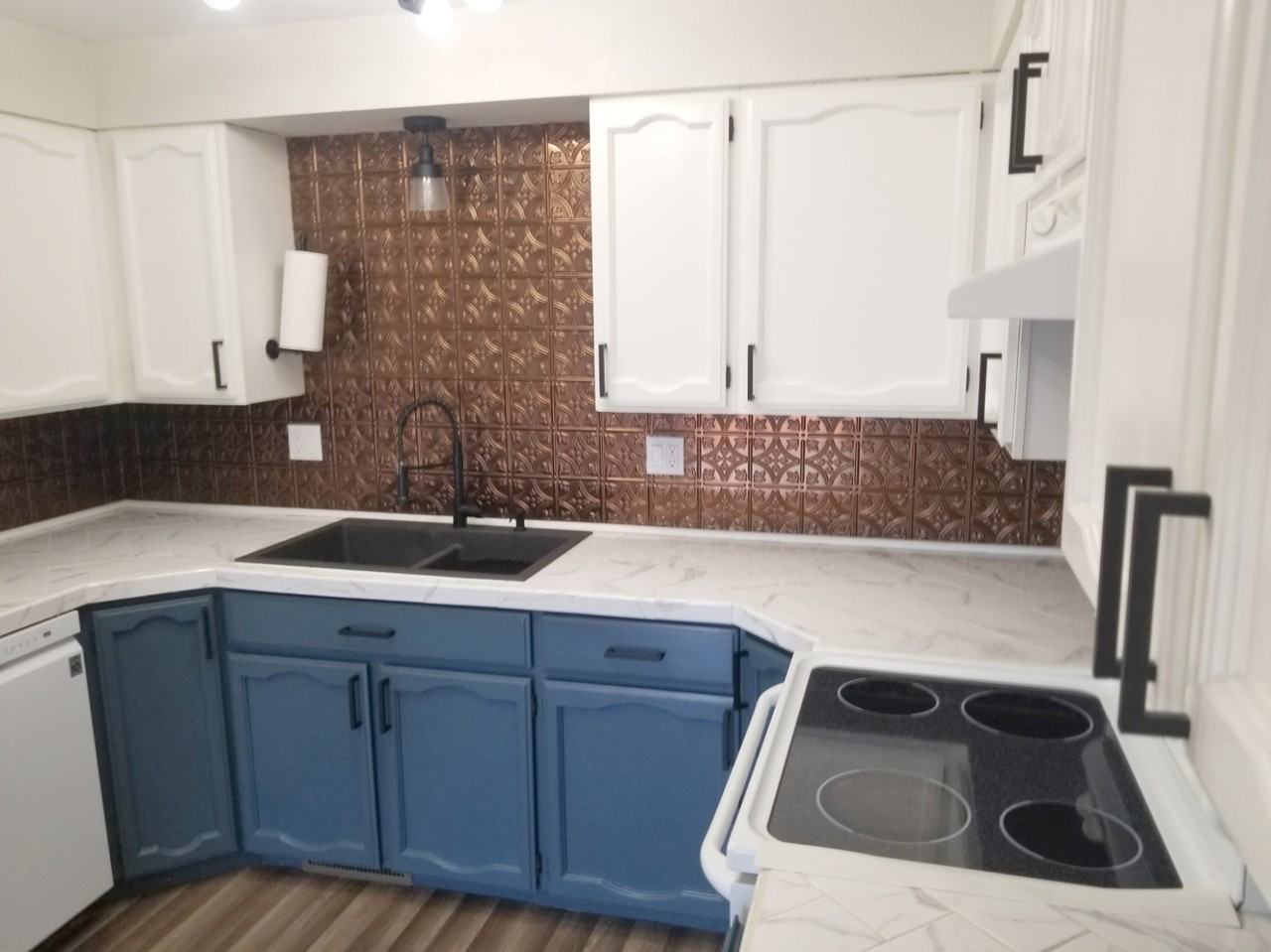 510 S Phillippi St #1 - Photo 5 of 27