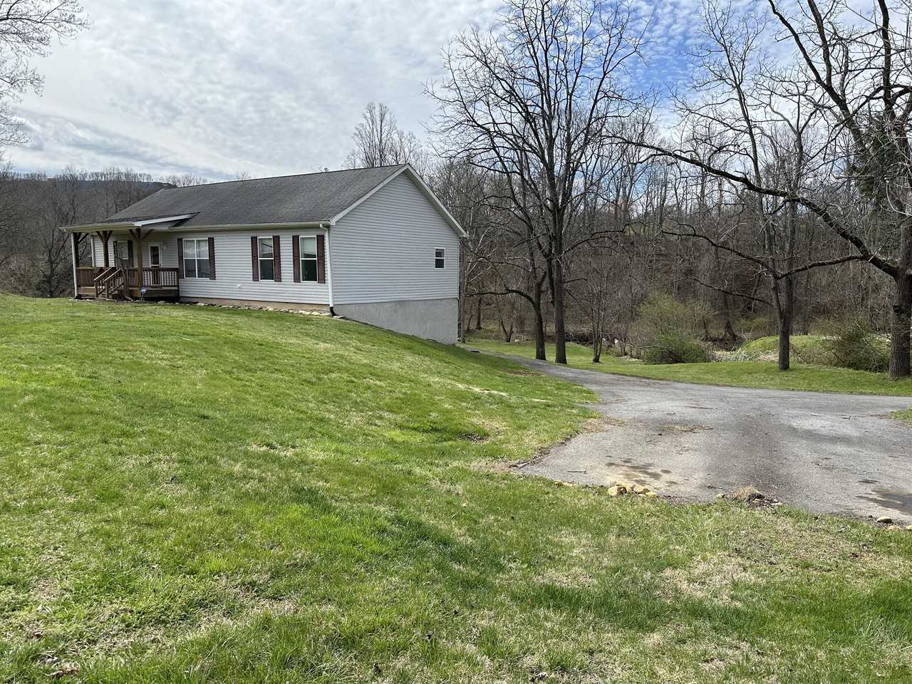 47 Banks Town Rd #1 - Photo 2 of 33