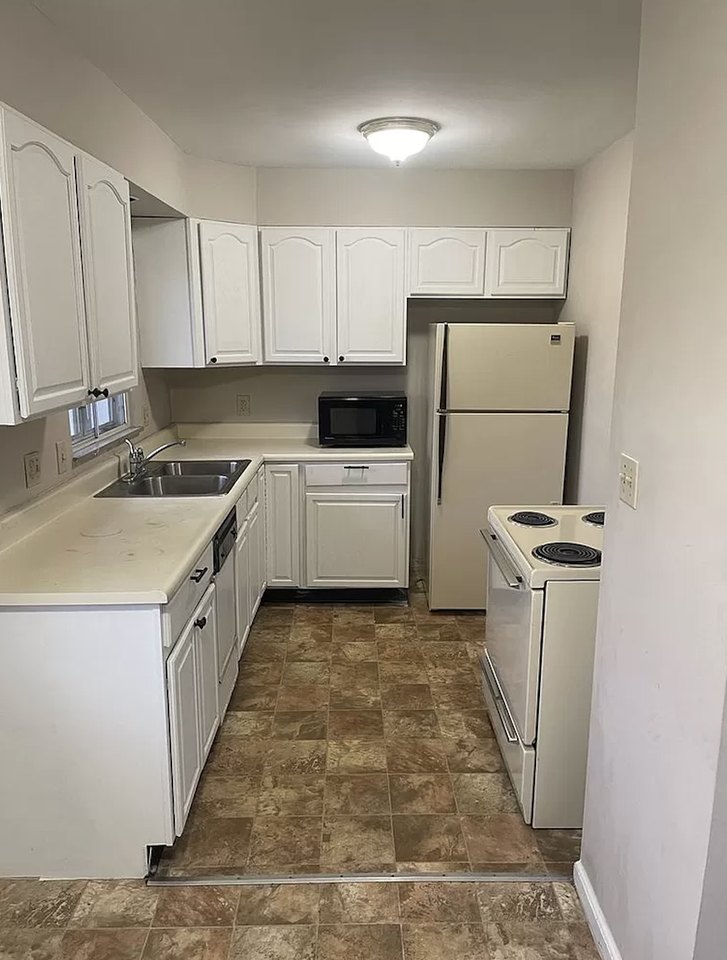 221 Far Hills Ave #1 - Photo 5 of 17