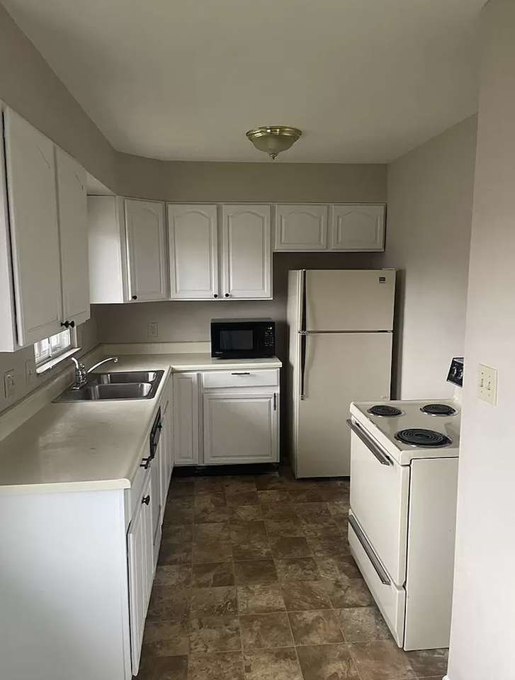 221 Far Hills Ave #1 - Photo 6 of 17