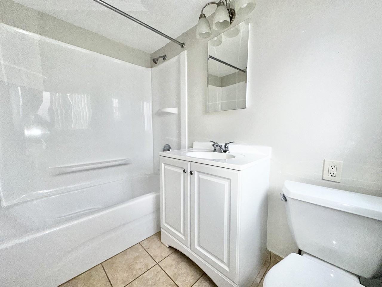 901 Lewis AvenueApt. 302 #302 - Photo 7 of 11