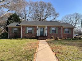 featured image of 102 Woodcliff Ct #1