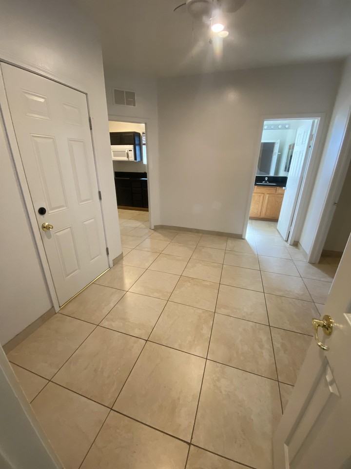 557 Blue Meadow Ct #1 - Photo 2 of 29