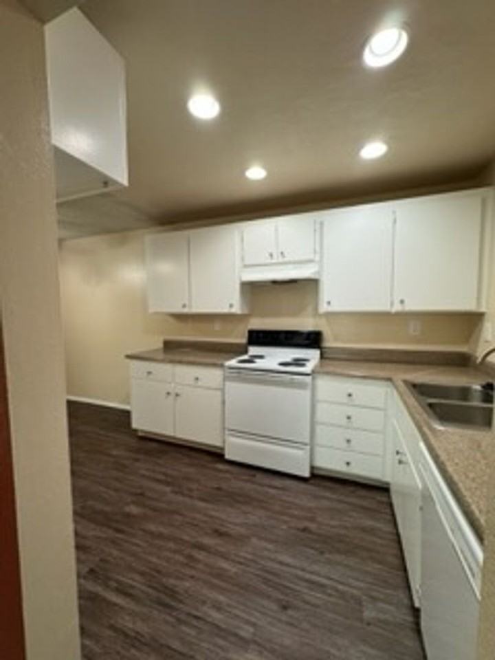 Brookstone Apartments 7400 Artesia Blvd Buena Park CA 90621