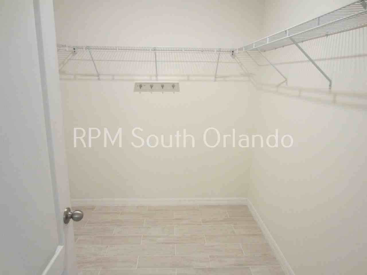1679 Bay Breeze Dr - Photo 7 of 17