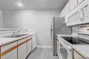 featured image of 1418 Wayridge Dr