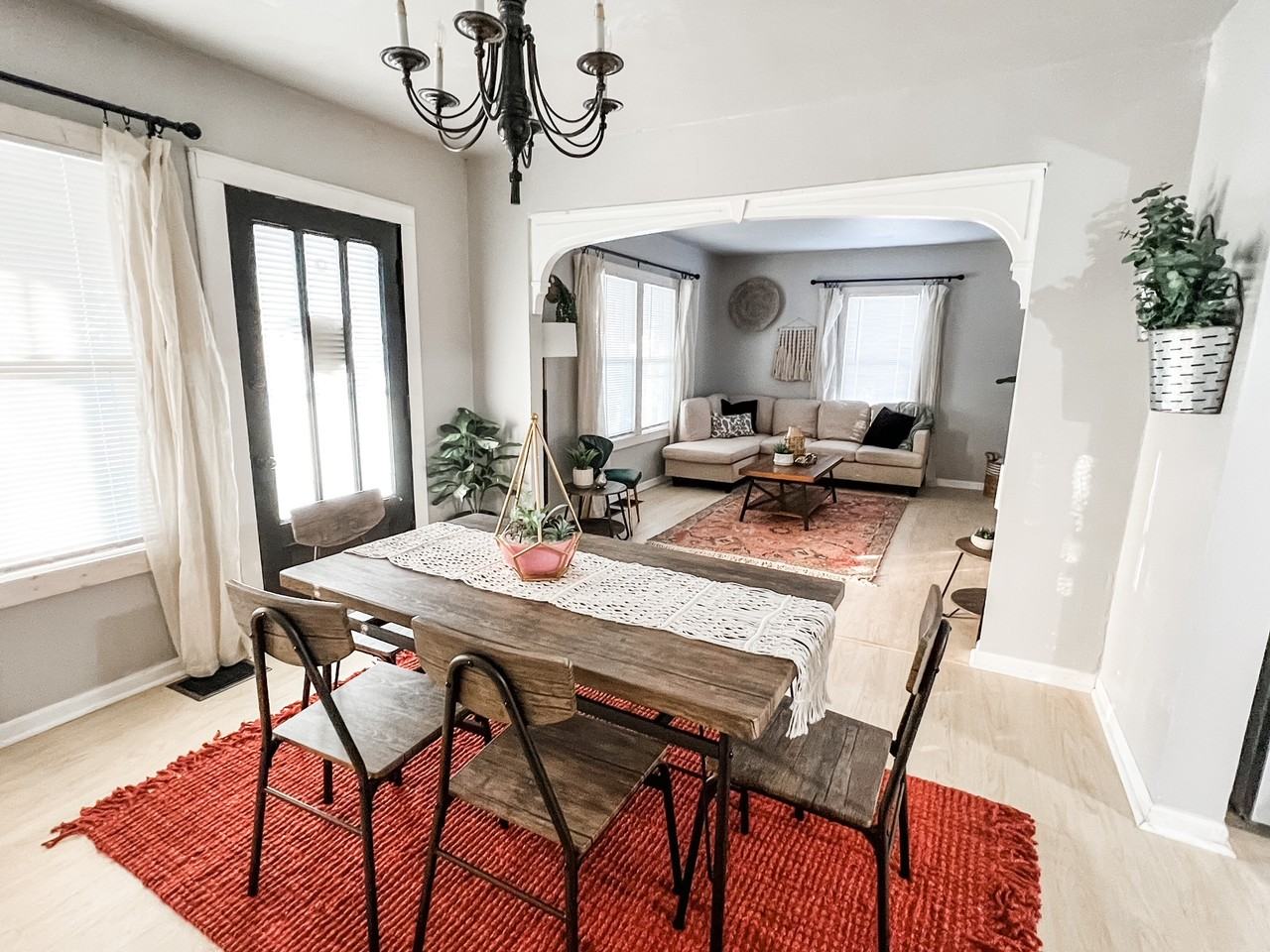 806 North Richmond Street #1 - Photo 3 of 33