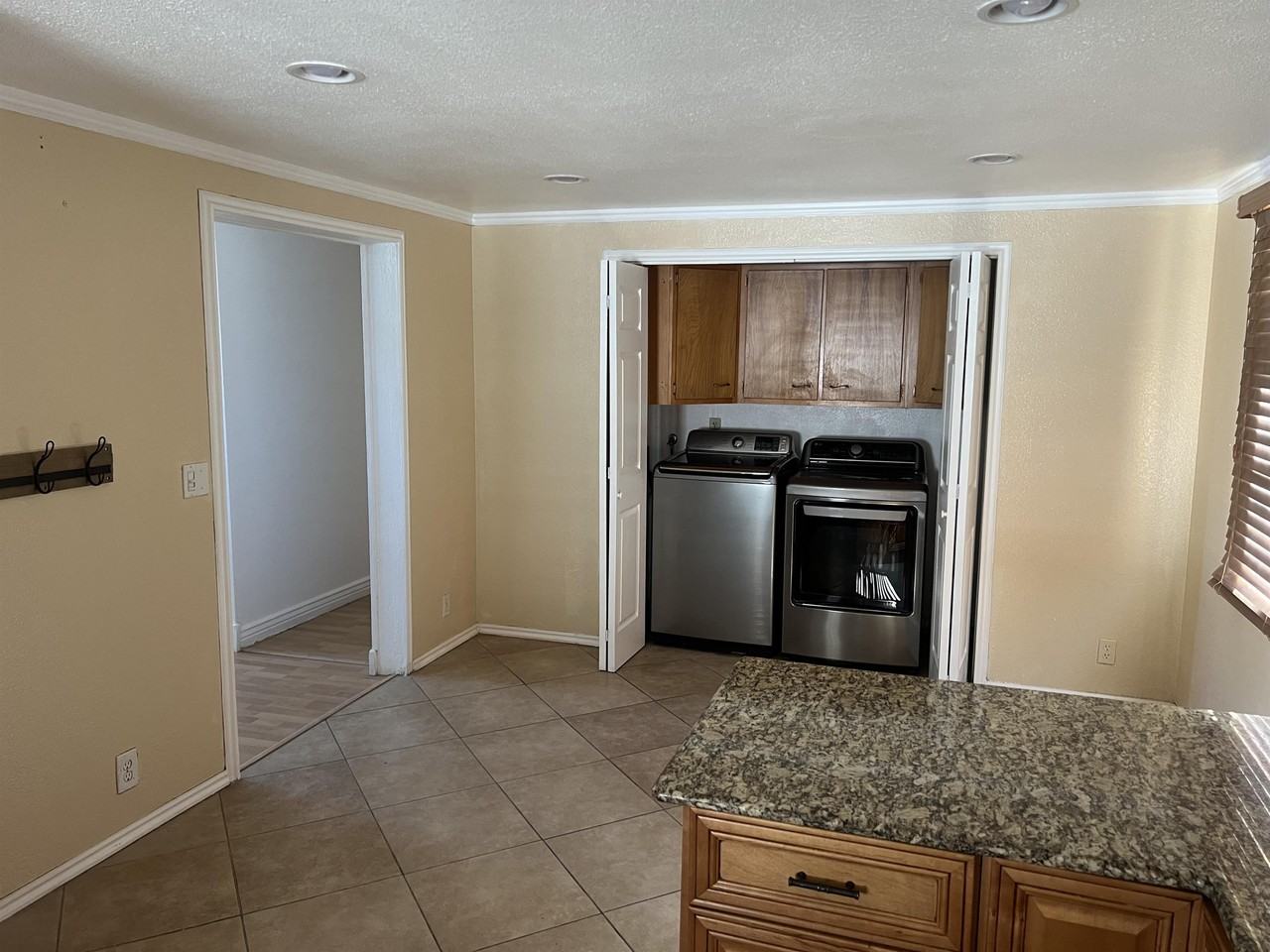 951 Sunrise Dr #1 - Photo 5 of 17