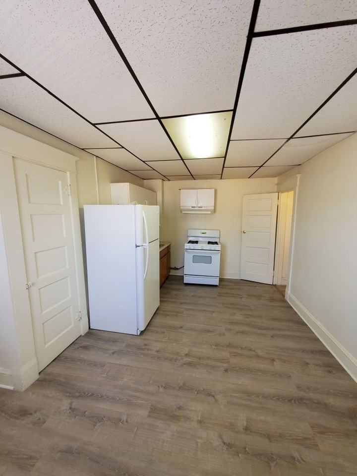 245 Old Bridge Tpke - Photo 6 of 13