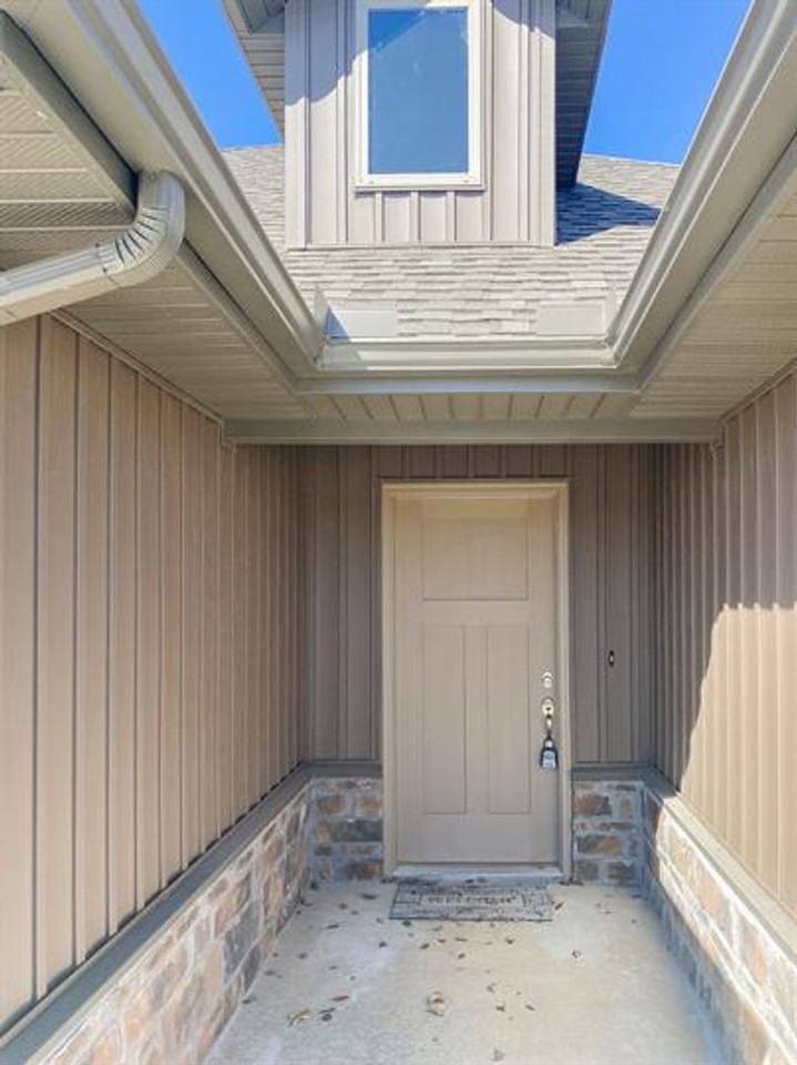 505 E Wire Ridge Dr - Photo 3 of 20