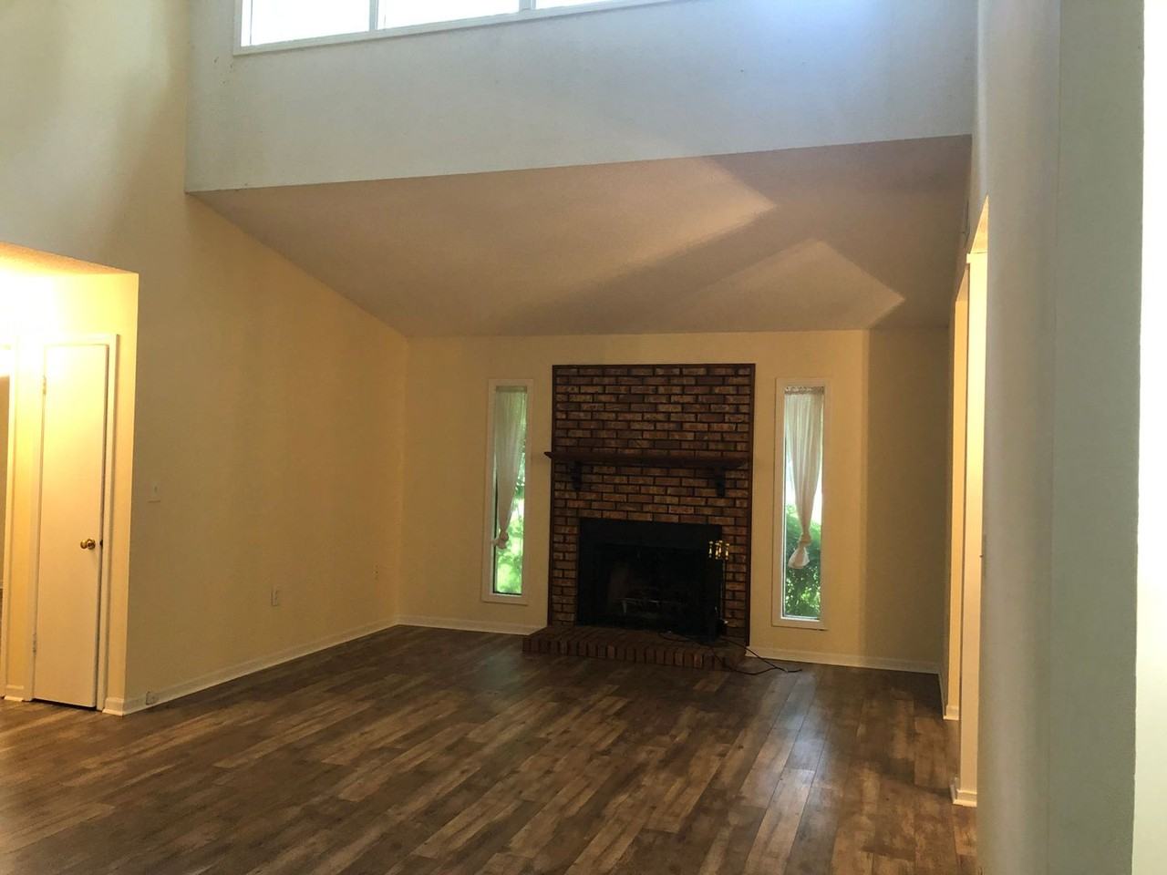 3329 Whippoorwill Ln - Photo 3 of 17