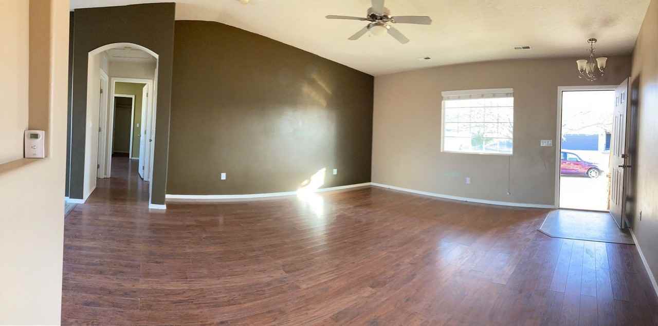 12692 Sunstone St - Photo 3 of 22