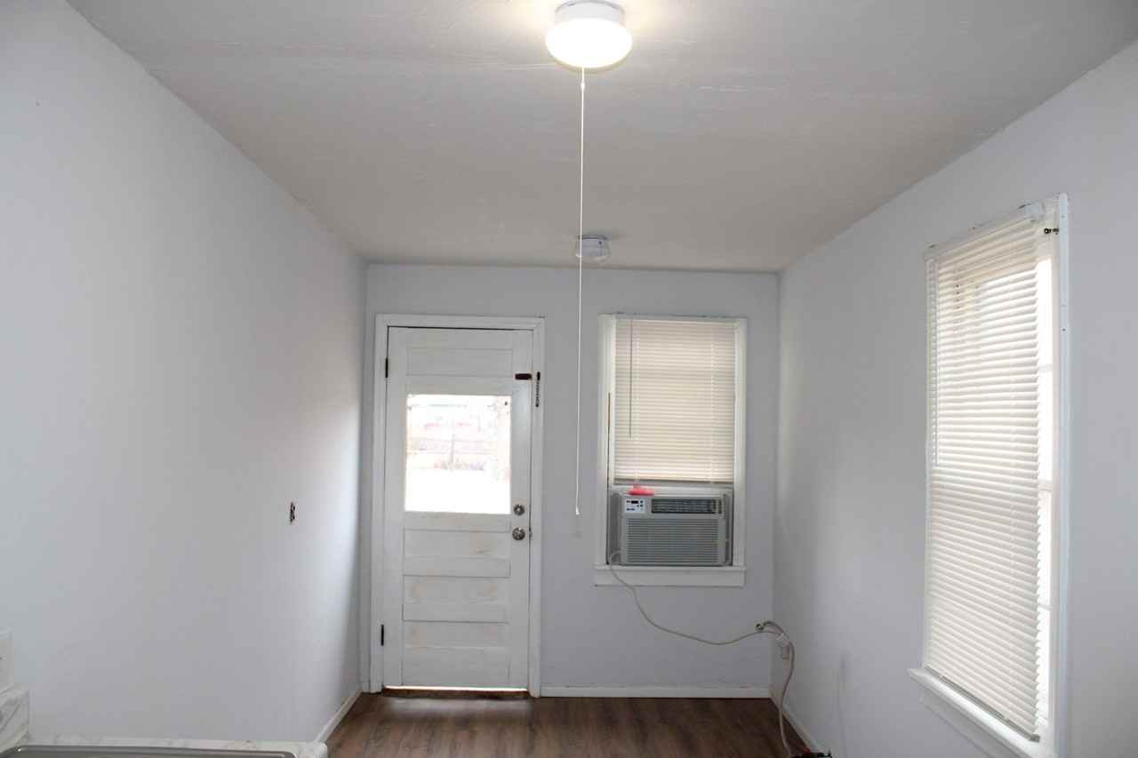 1001 4th Ave Rear - Photo 3 of 3