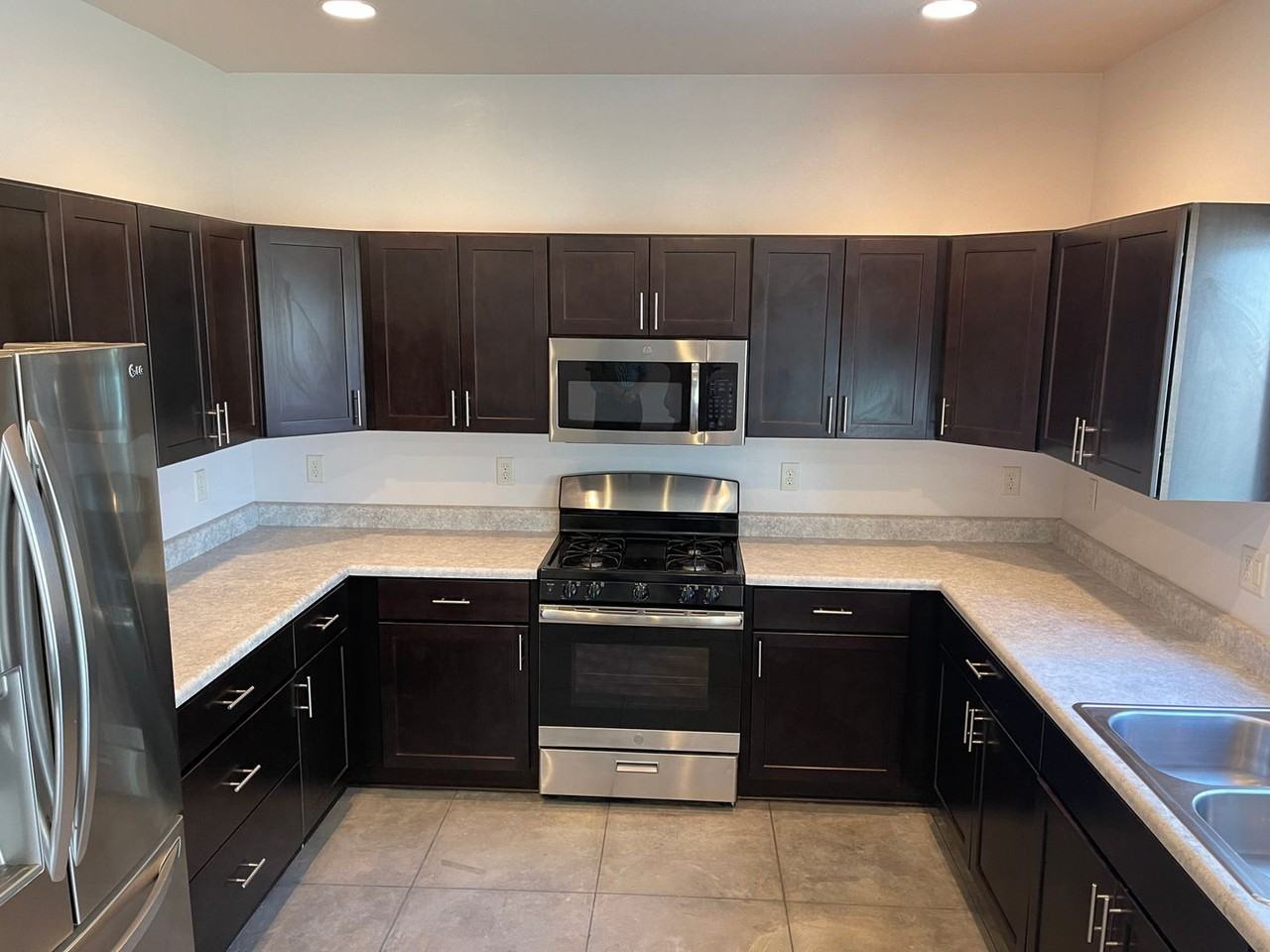 462 Kiowa - Photo 3 of 22