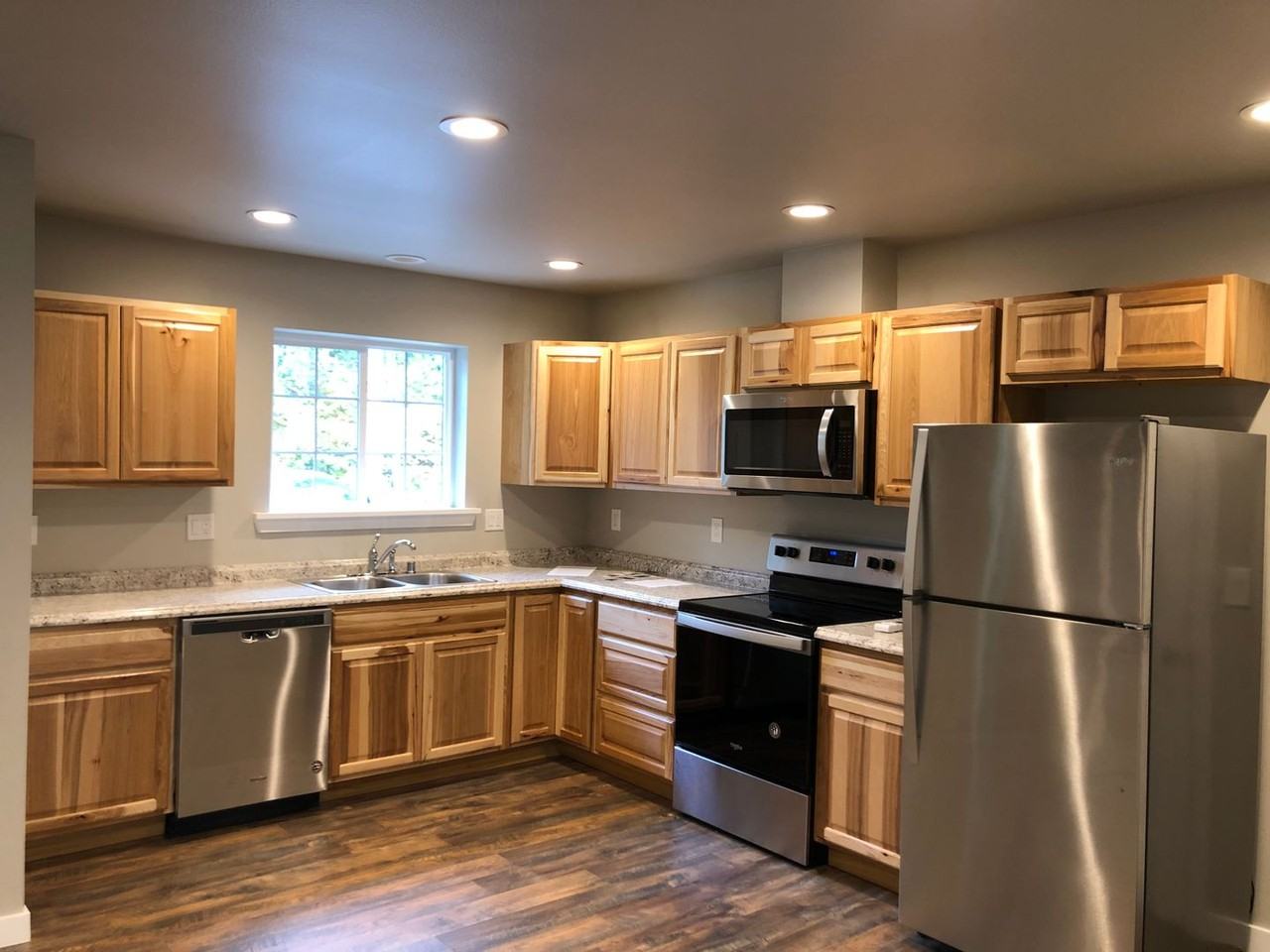 6221 Limerick Way - Photo 3 of 24