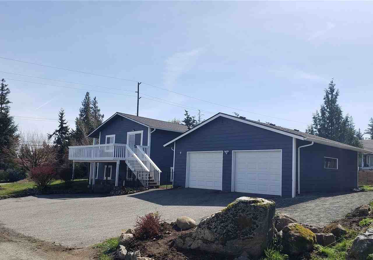 2320 D Ave - Photo 3 of 33