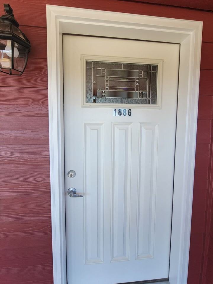 1886 17th St - Photo 2 of 7