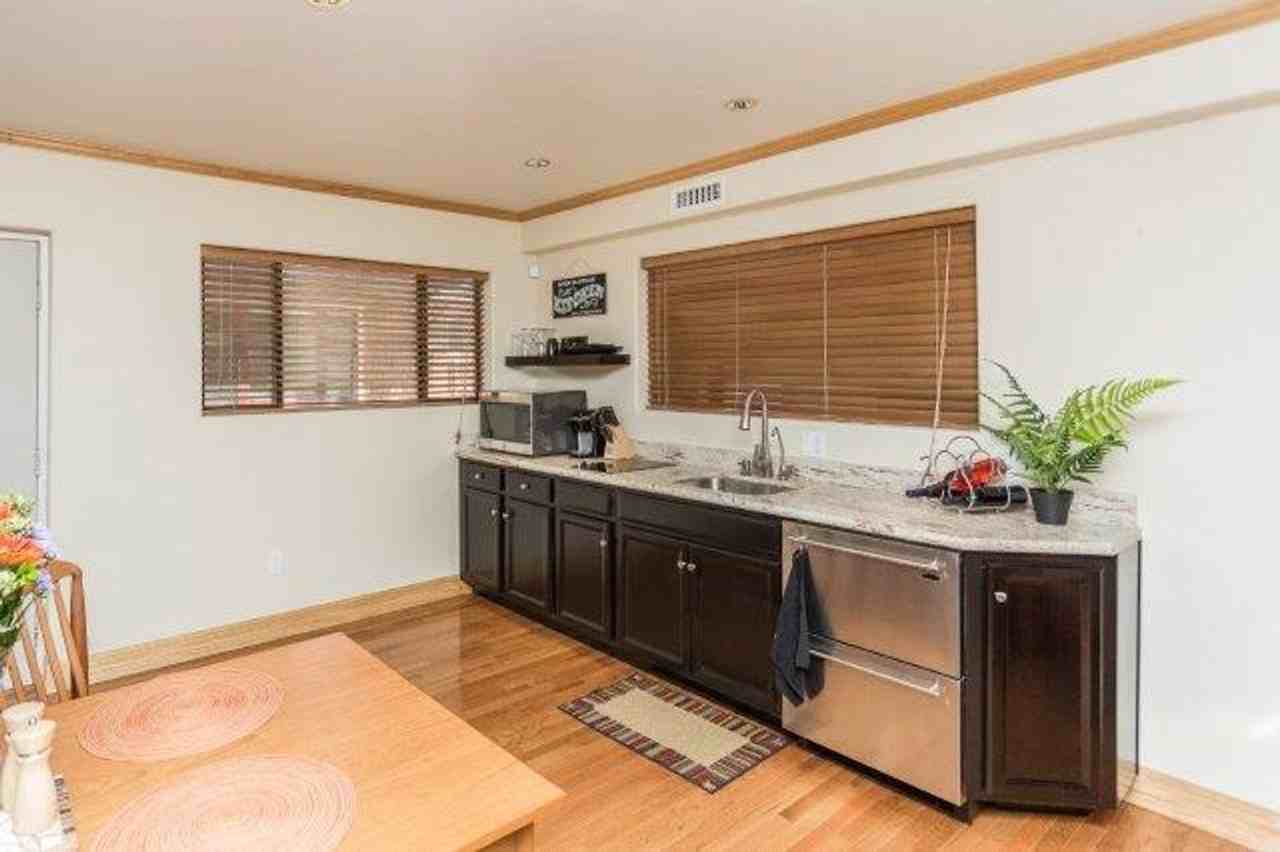 136 Grove Avenue - Photo 3 of 6