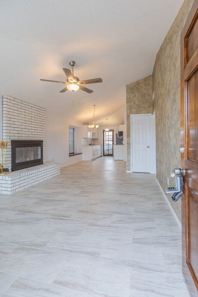 762 Stafford Ct - Photo 4 of 26