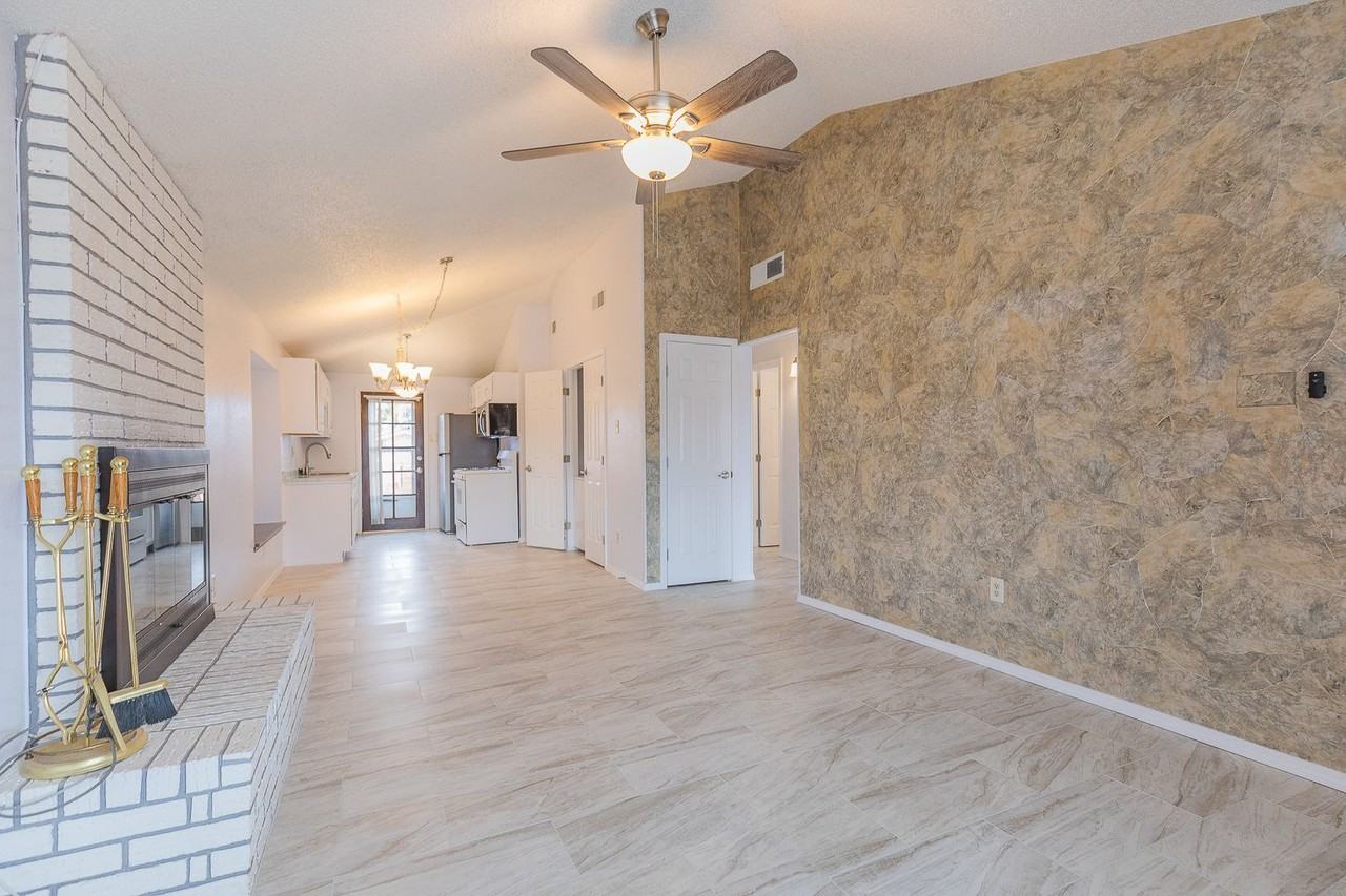 762 Stafford Ct - Photo 6 of 26