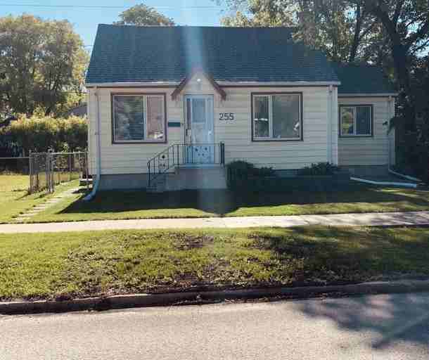 255 Amherst St, Winnipeg, MB R3J 1Y5, CAN 2 bedroom House Rental Zumper