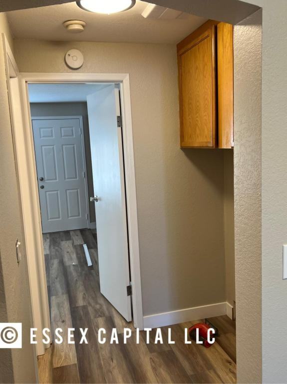 401 Edgewood Ct Se - Photo 3 of 9