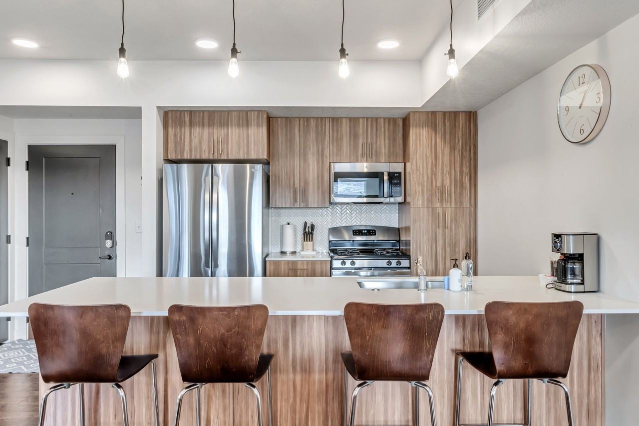 6523 Serviceberry Dr - Photo 6 of 24