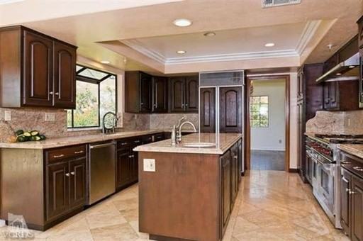 6035 N Heatherton Dr - Photo 3 of 16