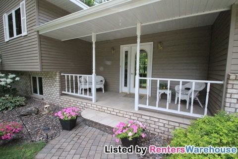 34770 Teal Ave - Photo 2 of 15