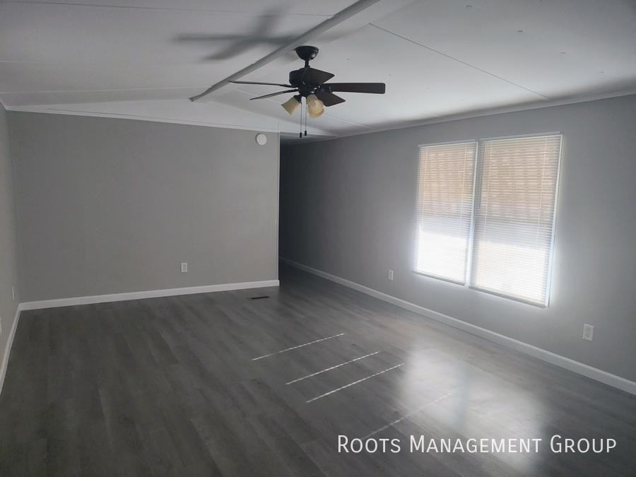 912 W Mactavish Rd - Photo 2 of 6