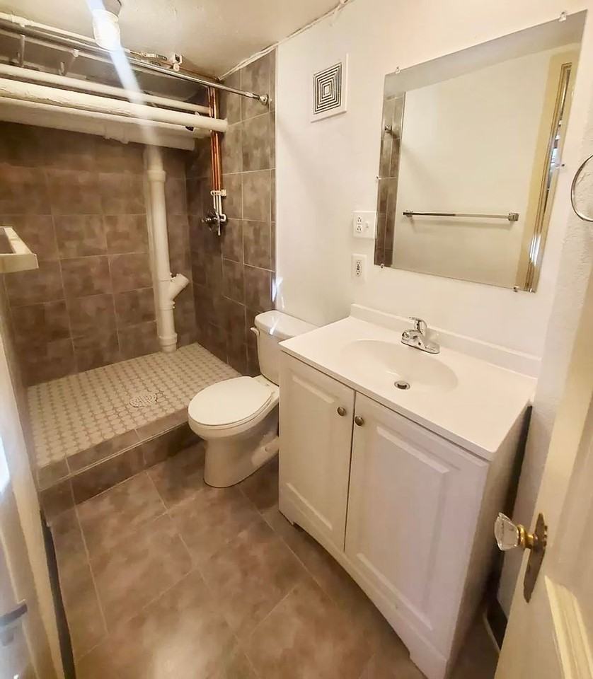 2 E Boulder St #8 - Photo 6 of 19