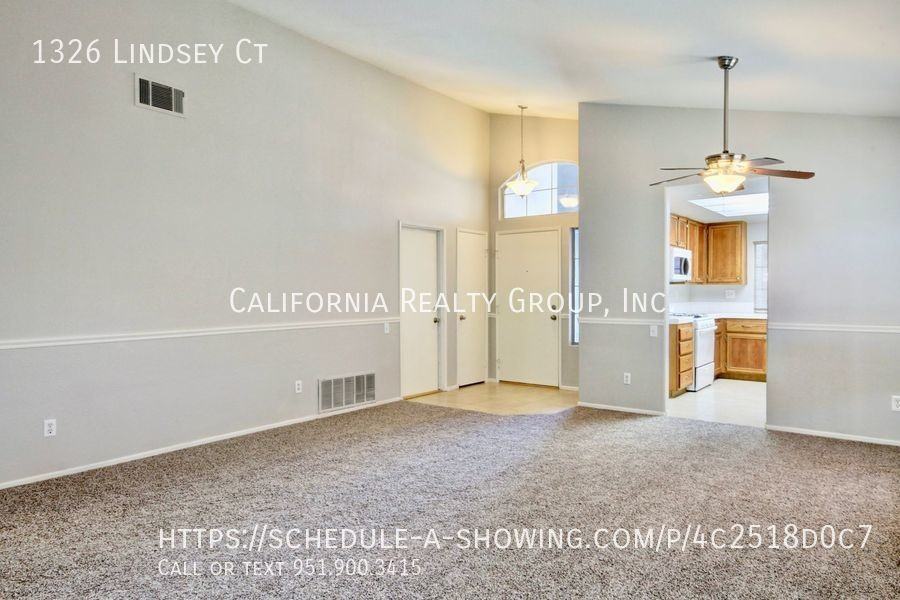 1326 Lindsey Ct - Photo 2 of 15