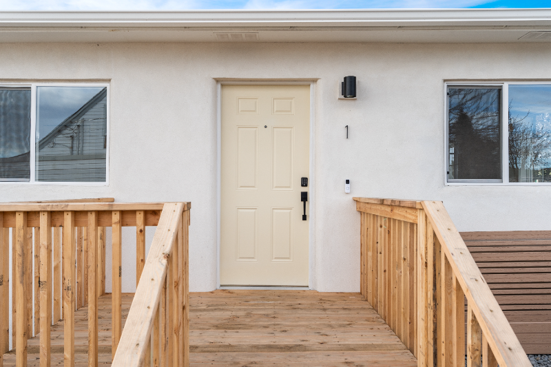 3013 W Lakeside Dr #1 - Photo 2 of 19