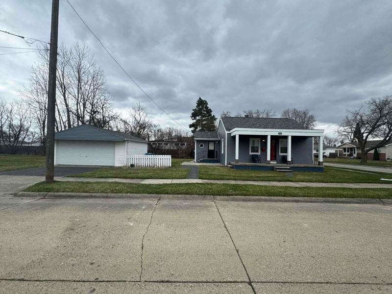 12214 Louisiana Ave - Photo 2 of 20