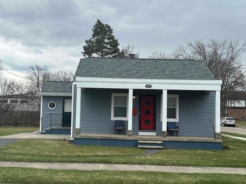 12214 Louisiana Ave - Photo 3 of 20