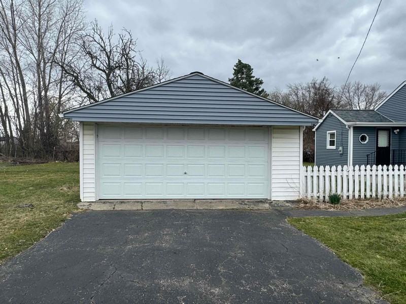 12214 Louisiana Ave - Photo 7 of 20