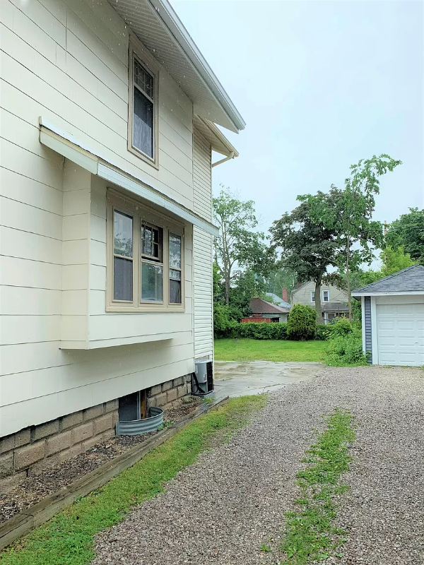 304 Rumsey Ave - Photo 2 of 21