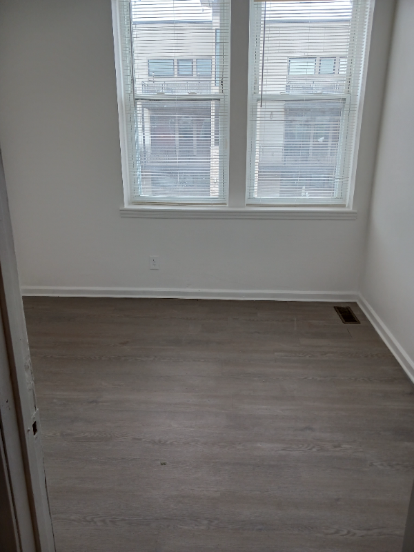 1712 Oregon Pl - Photo 2 of 6