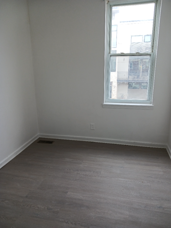 1712 Oregon Pl - Photo 3 of 6