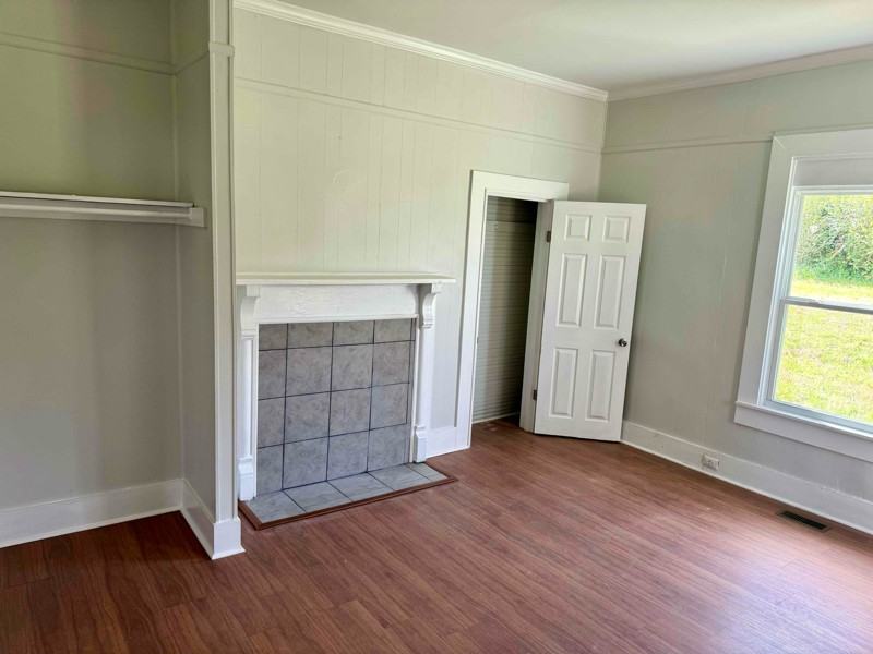 626 Monroe St - Photo 7 of 14