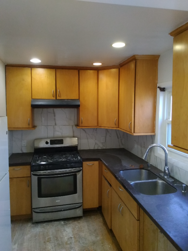 42 Slinn Ave - Photo 3 of 34