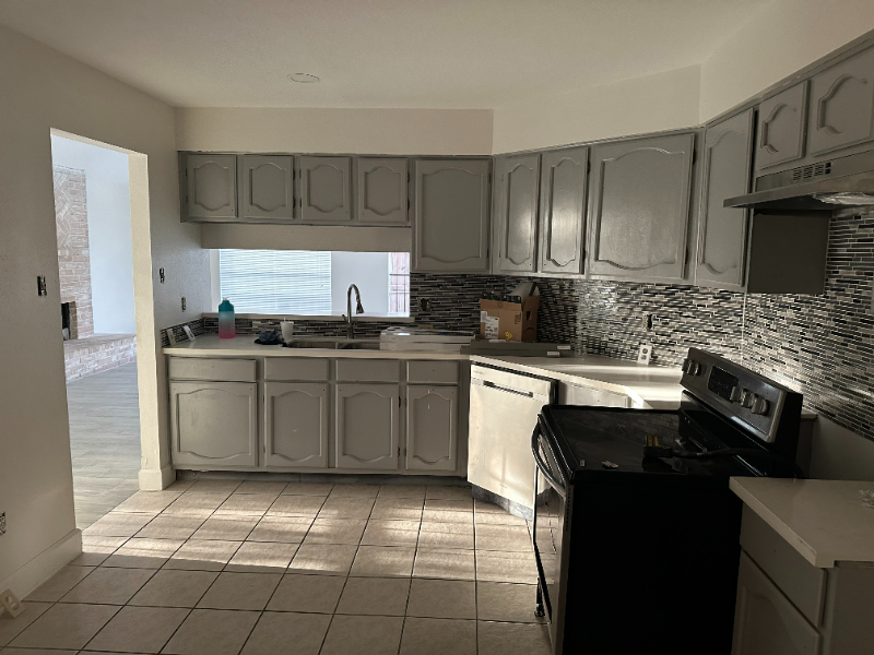 11839 Steamboat Springs Dr - Photo 2 of 3