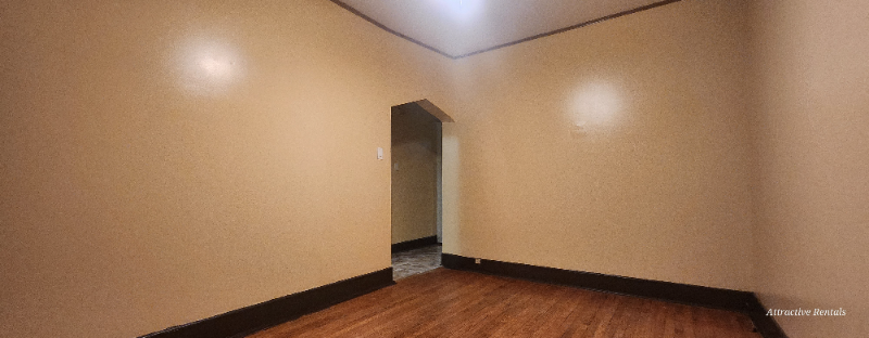 11317 S Langley Ave - Photo 2 of 12