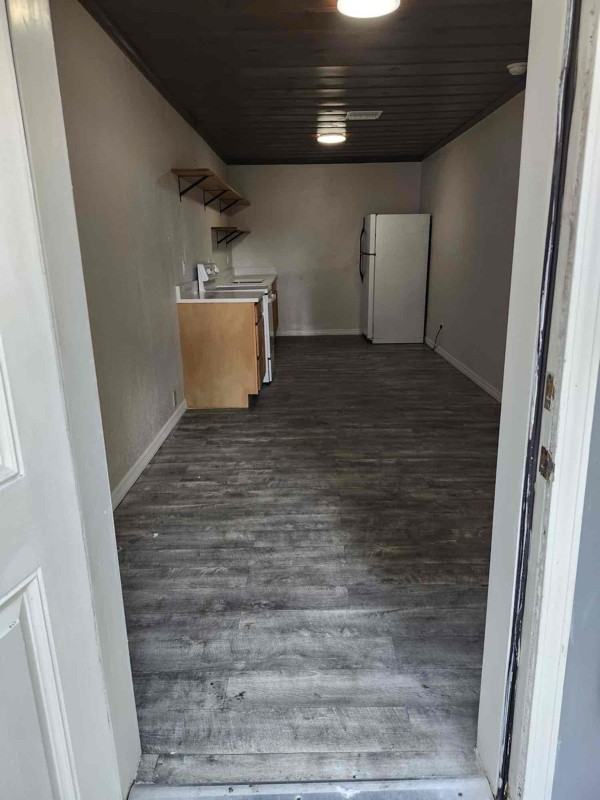 1335 E Bay St #A - Photo 2 of 15