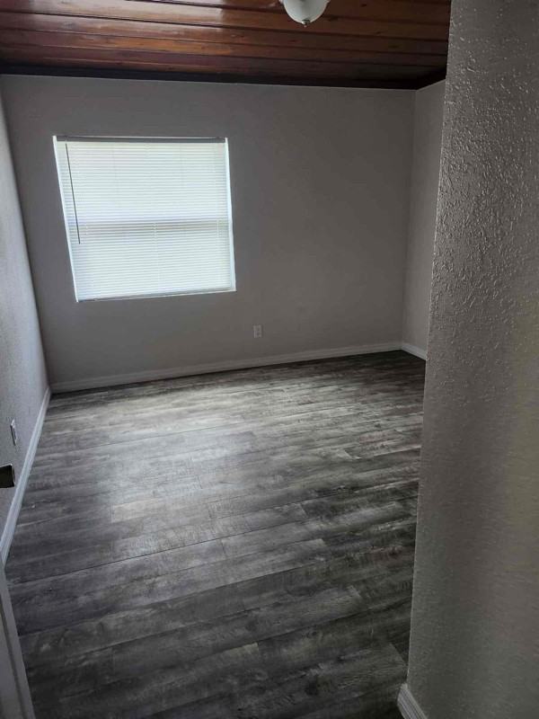 1335 E Bay St #A - Photo 7 of 15