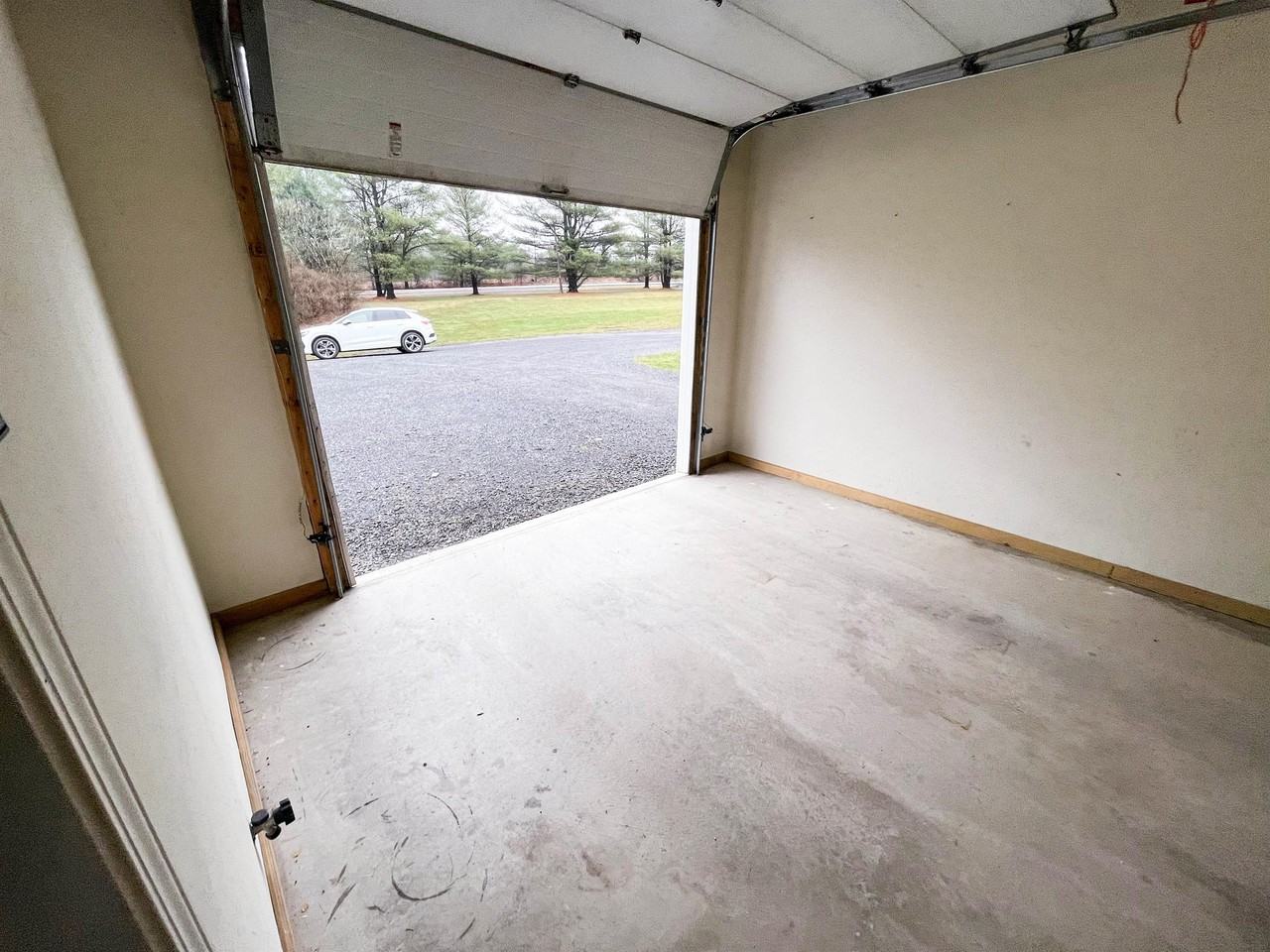 392 Troy Rd #2 - Photo 7 of 30